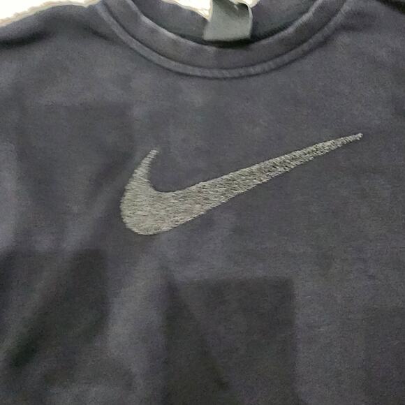 Nike black women's size xs crewneck cropped sweatshirt - Picture 6 of 8